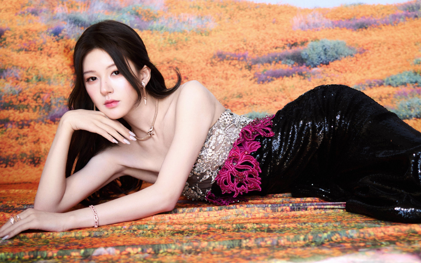 T&igrave;nh cảnh tr&aacute;i ngược của Triệu Lộ Tư v&agrave; Ngu Thư H&acirc;n- Ảnh 2.