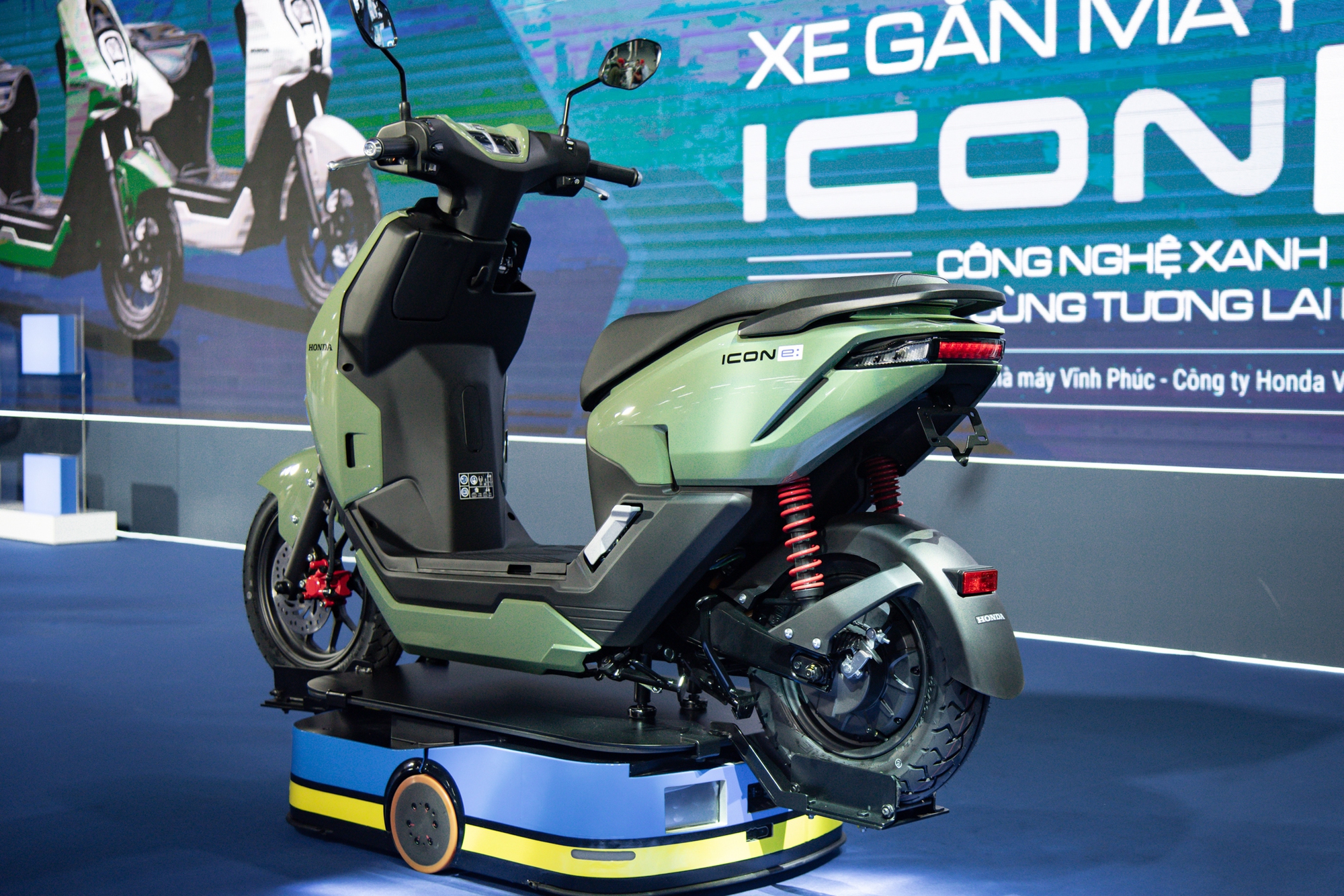 Honda ICON e: giảm gi&aacute; kỷ lục tại đại l&yacute;: Thực tế c&ograve;n 17 triệu đồng, rẻ hơn cả Wave, đầy điện đủ chạy H&agrave; Nội - Ninh B&igrave;nh- Ảnh 3.