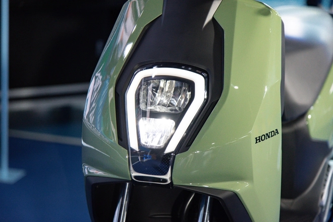 Honda ICON e: giảm gi&aacute; kỷ lục tại đại l&yacute;: Thực tế c&ograve;n 17 triệu đồng, rẻ hơn cả Wave, đầy điện đủ chạy H&agrave; Nội - Ninh B&igrave;nh- Ảnh 4.