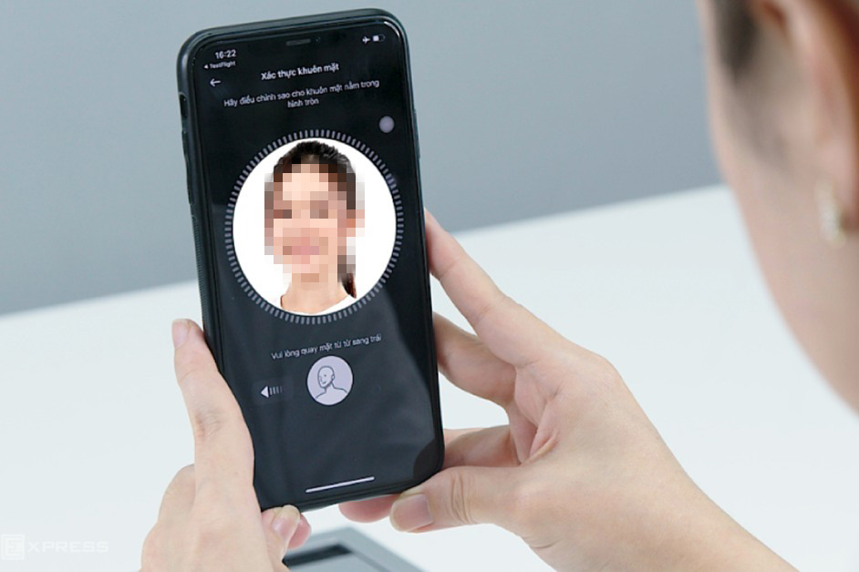 V&igrave; sao kh&ocirc;ng n&ecirc;n d&ugrave;ng v&acirc;n tay, khu&ocirc;n mặt để mở kh&oacute;a điện thoại?- Ảnh 2.