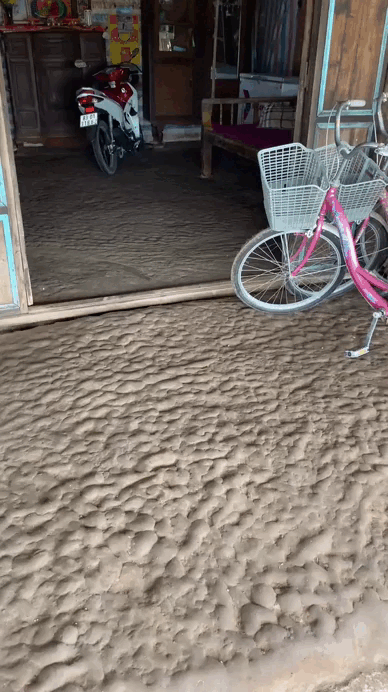 "Đặc sản" nh&agrave; người miền T&acirc;y, ai yếu tim l&agrave; dễ... rợn t&oacute;c g&aacute;y- Ảnh 3.