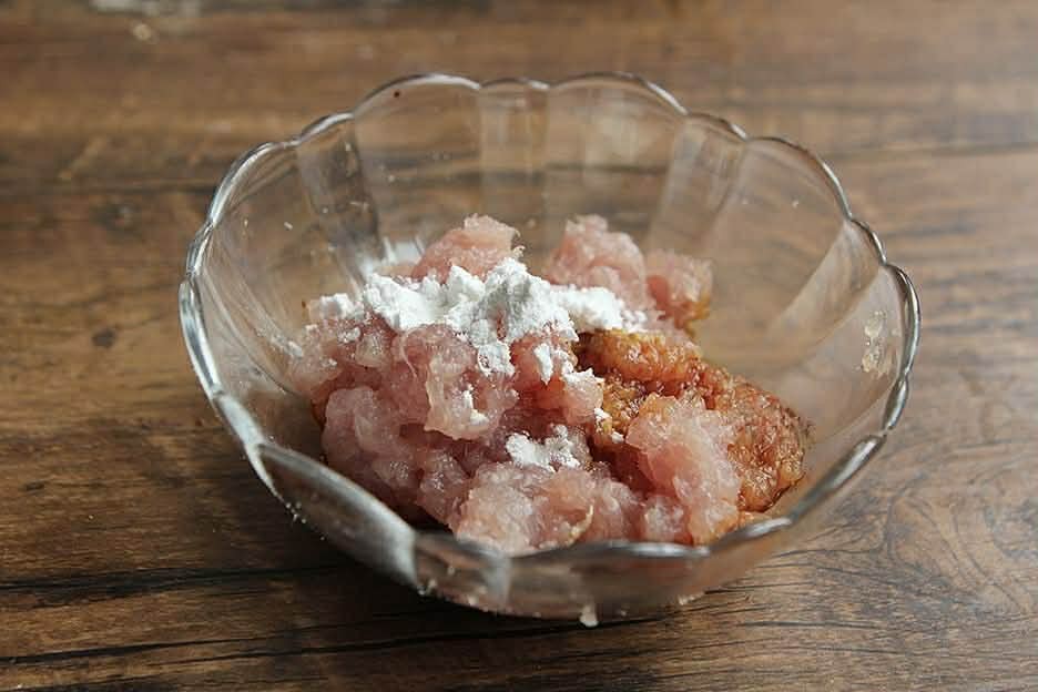 Thịt băm nấu với c&aacute;c nguy&ecirc;n liệu n&agrave;y thật ngon, chỉ ri&ecirc;ng m&oacute;n đầu ti&ecirc;n th&ocirc;i đ&atilde; khiến ai cũng phải chảy nước miếng!- Ảnh 35.