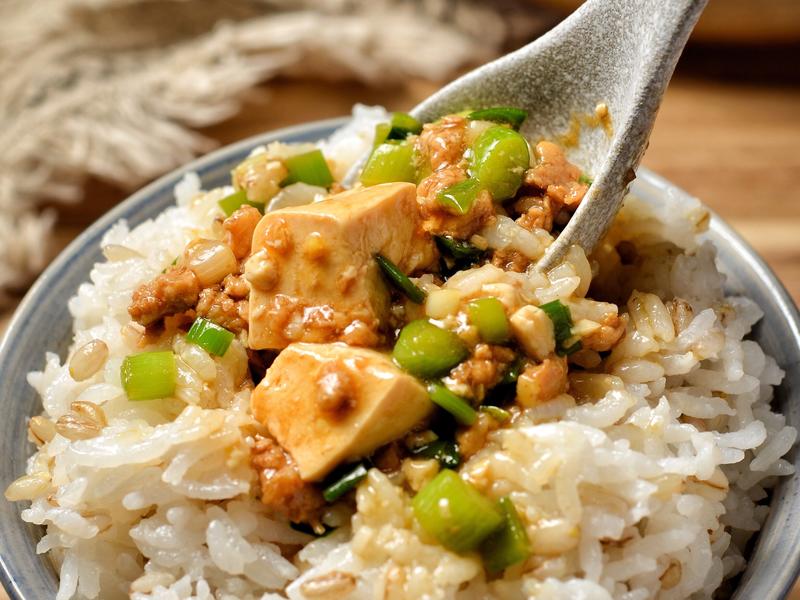 Thịt băm nấu với c&aacute;c nguy&ecirc;n liệu n&agrave;y thật ngon, chỉ ri&ecirc;ng m&oacute;n đầu ti&ecirc;n th&ocirc;i đ&atilde; khiến ai cũng phải chảy nước miếng!- Ảnh 22.