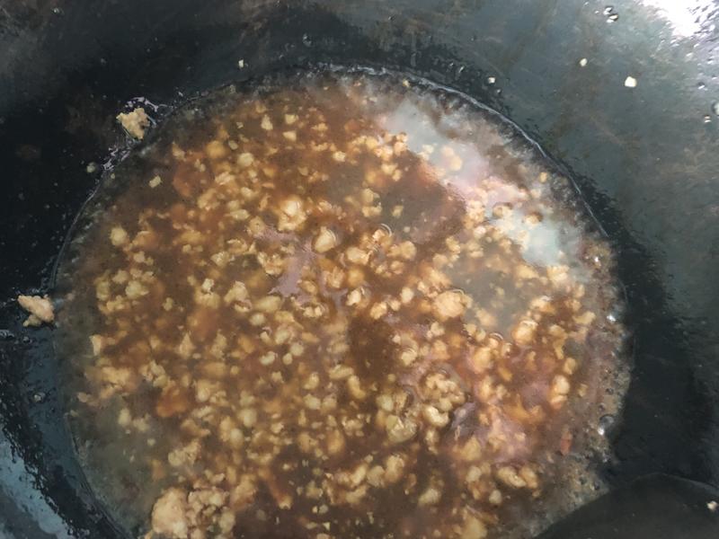 Thịt băm nấu với c&aacute;c nguy&ecirc;n liệu n&agrave;y thật ngon, chỉ ri&ecirc;ng m&oacute;n đầu ti&ecirc;n th&ocirc;i đ&atilde; khiến ai cũng phải chảy nước miếng!- Ảnh 27.