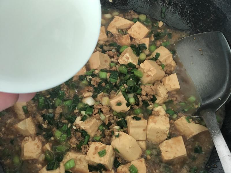 Thịt băm nấu với c&aacute;c nguy&ecirc;n liệu n&agrave;y thật ngon, chỉ ri&ecirc;ng m&oacute;n đầu ti&ecirc;n th&ocirc;i đ&atilde; khiến ai cũng phải chảy nước miếng!- Ảnh 31.