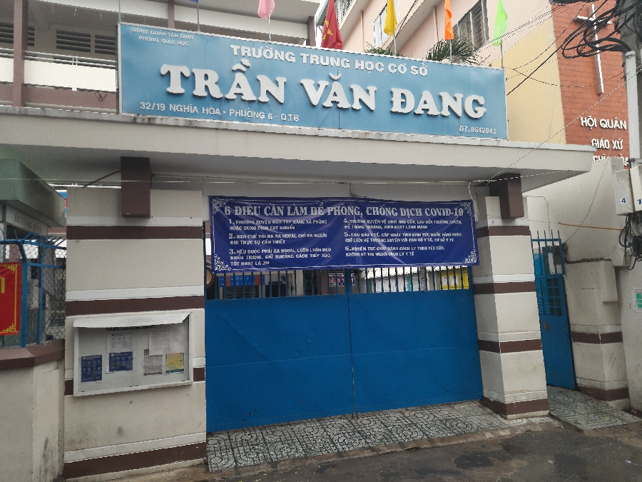 Diễn biến mới việc thầy gi&aacute;o phạt học sinh nộp tiền v&agrave; dậy từ 5 giờ s&aacute;ng- Ảnh 1.