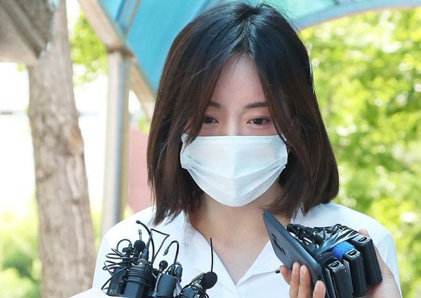 Bắt được tiểu thư t&agrave;i phiệt tai tiếng Hwang Hana sau khoảng 1 năm lẩn trốn ở nước ngo&agrave;i- Ảnh 1.