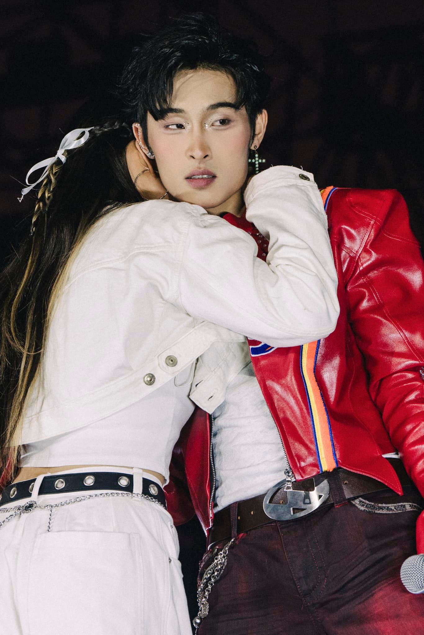 Kh&aacute;n giả chưa tha cho Wren Evans- Ảnh 5.