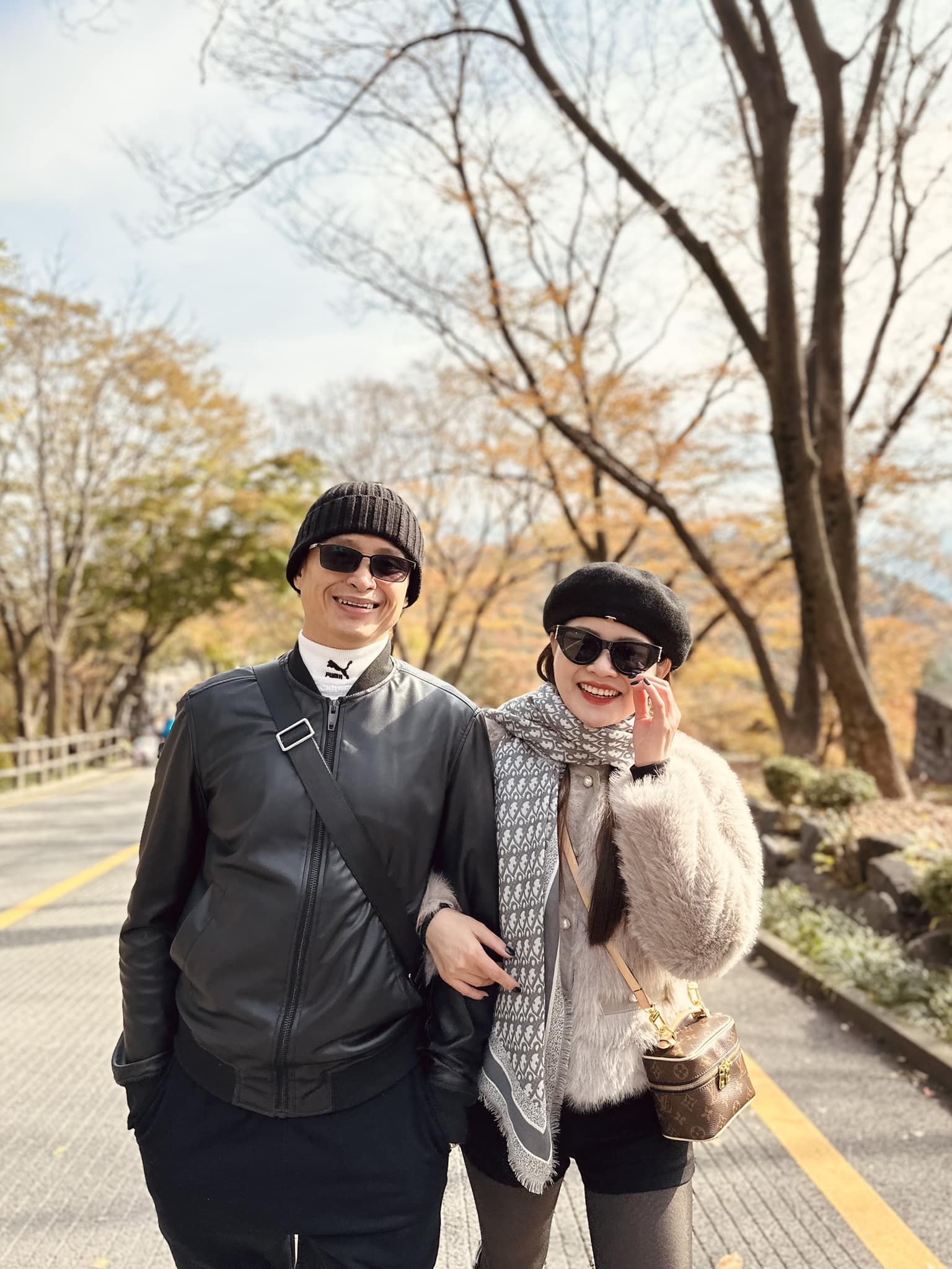 G&aacute;i đẹp cưới "&ocirc;ng ch&uacute;" lớn hơn 20 tuổi, sinh con xong th&igrave; đi học tiếp: Cuộc sống hiện tại kh&oacute; tin- Ảnh 6.