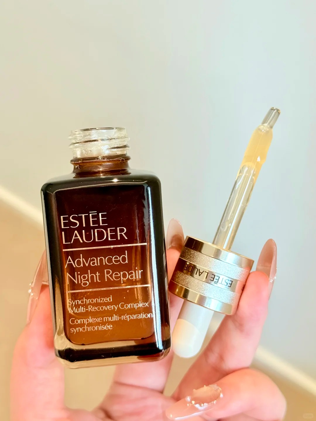 5 lọ serum đ&ecirc;m k&iacute;ch hoạt "c&ocirc;ng t&aacute;c trẻ h&oacute;a l&agrave;n da", t&aacute;i tạo collagen ngay trong giấc ngủ- Ảnh 7.