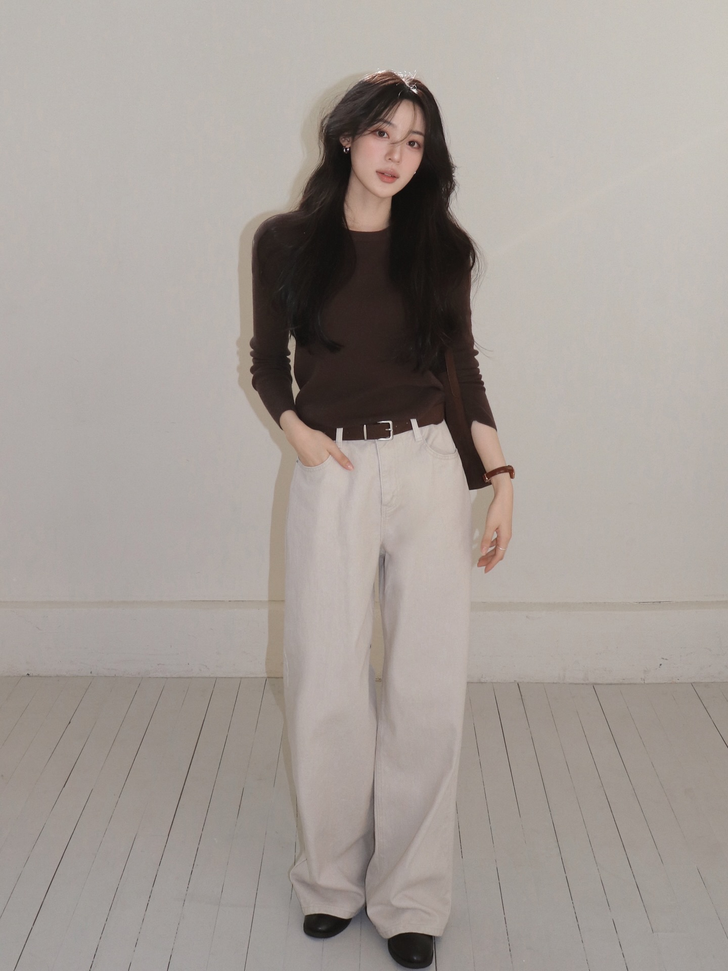 2 kiểu quần d&agrave;i đang 