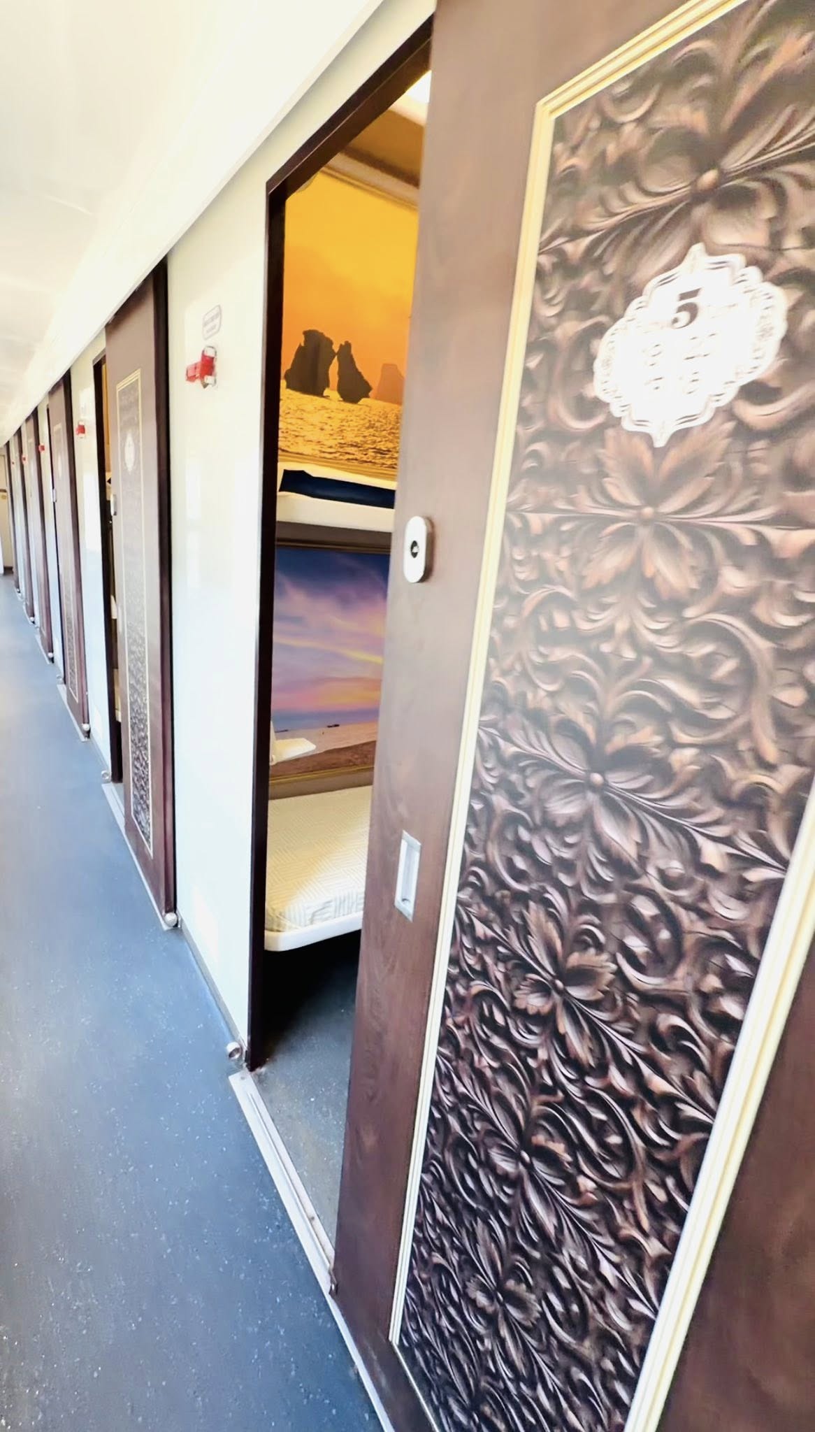 Các chuyến tàu Bắc - Nam đón tin vui trước Tết Bính Ngọ 2026: Hành khách được hưởng lợi- Ảnh 4. Các chuyến tàu Bắc - Nam đón tin vui trước Tết Bính Ngọ 2026: Hành khách được hưởng lợi- Ảnh 4.