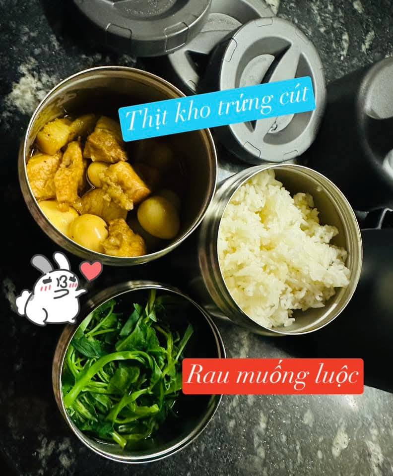 Bữa cơm của học sinh H&agrave; Nội bỗng g&acirc;y sốt MXH: Thực đơn kh&ocirc;ng cầu kỳ nhưng đ&uacute;ng chuẩn "mỹ vị nh&acirc;n gian"- Ảnh 10.