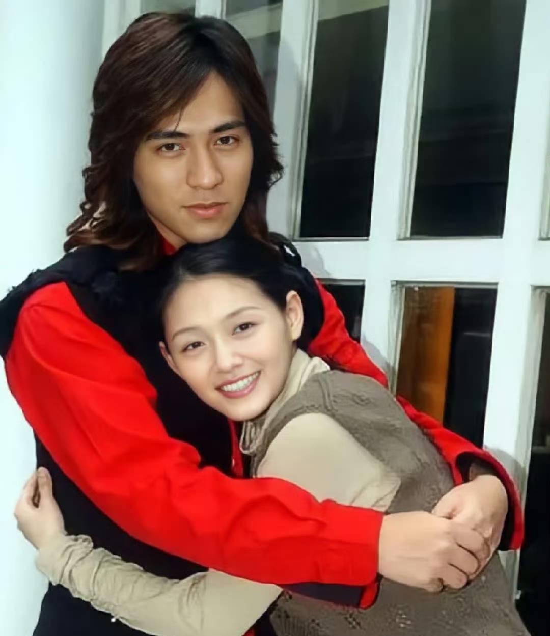 Sốc nặng với nhan sắc biến dạng, xuống cấp trầm trọng của 