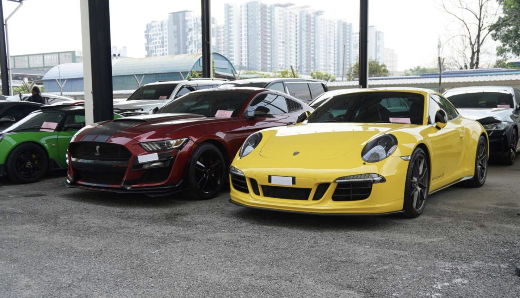 Đi Porsche, cưỡi Ferrari nhưng 'qu&ecirc;n' nộp thuế: H&agrave;ng ngh&igrave;n đại gia muối mặt v&igrave; bị cảnh s&aacute;t thu giữ xe- Ảnh 4.