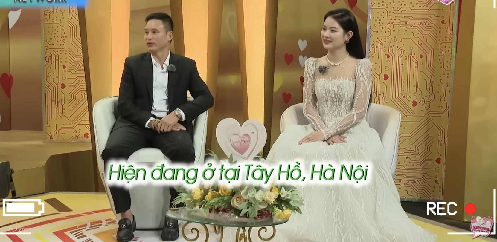 G&aacute;i đẹp cưới "&ocirc;ng ch&uacute;" lớn hơn 20 tuổi, sinh con xong th&igrave; đi học tiếp: Cuộc sống hiện tại kh&oacute; tin- Ảnh 1.