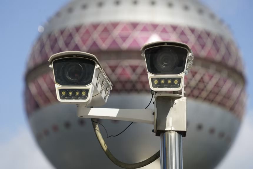 Camera AI giao th&ocirc;ng Trung Quốc từng "xấu hổ" v&igrave; pha bắt nhầm tỷ ph&uacute; g&acirc;y chấn động, cảnh s&aacute;t phải xin lỗi- Ảnh 2.