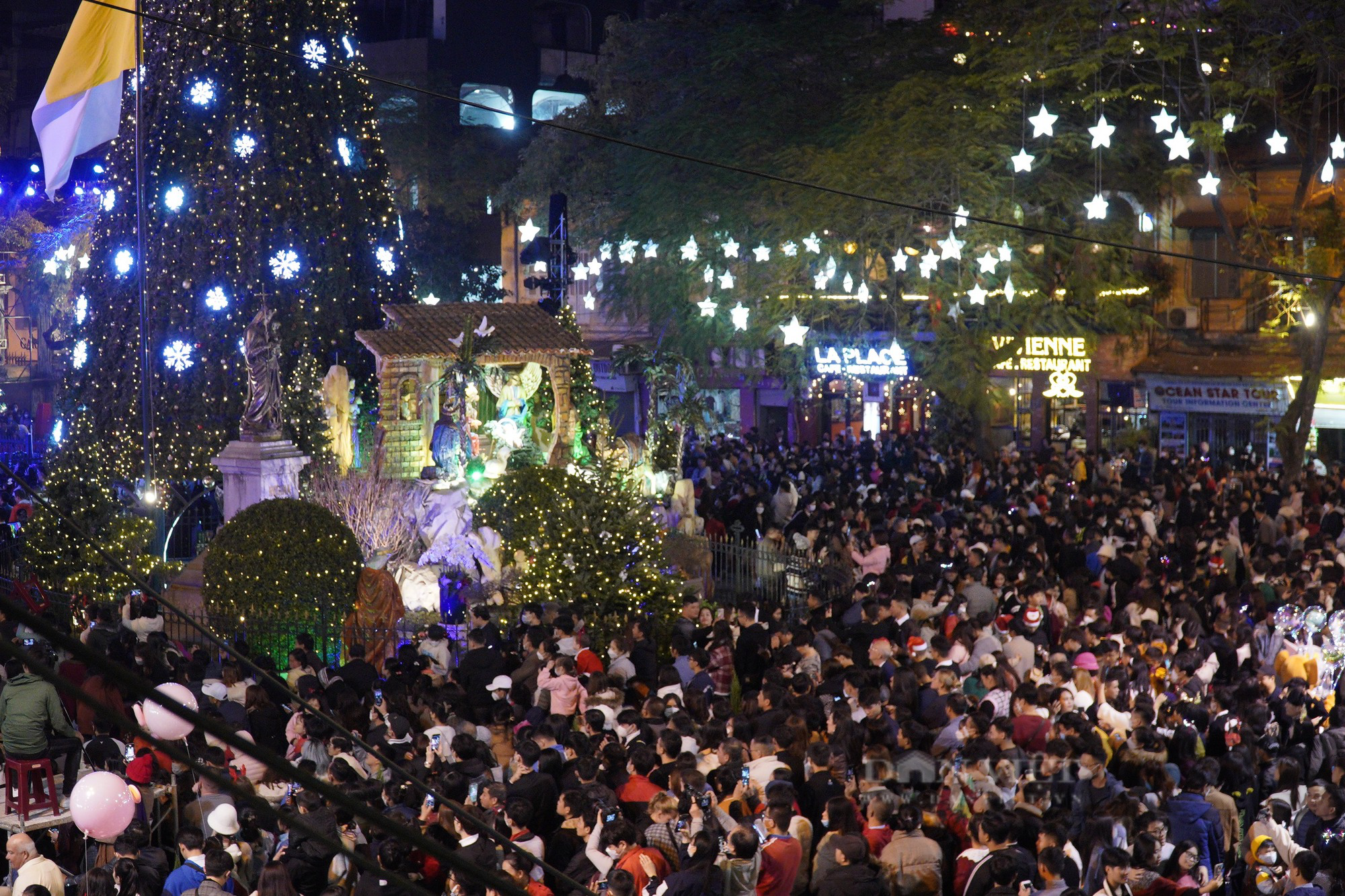 Tối nay Noel tắc lắm ở nh&agrave; đi, tuần sau c&oacute; thể nghỉ Tết tận 4 ng&agrave;y tha hồ m&agrave; lượn!- Ảnh 1.