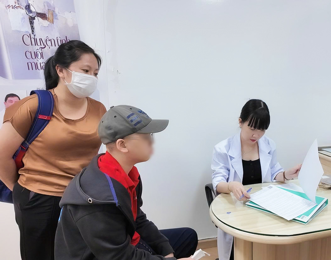 Cậu b&eacute; 12 tuổi khỏi ung thư một c&aacute;ch kỳ diệu- Ảnh 1.