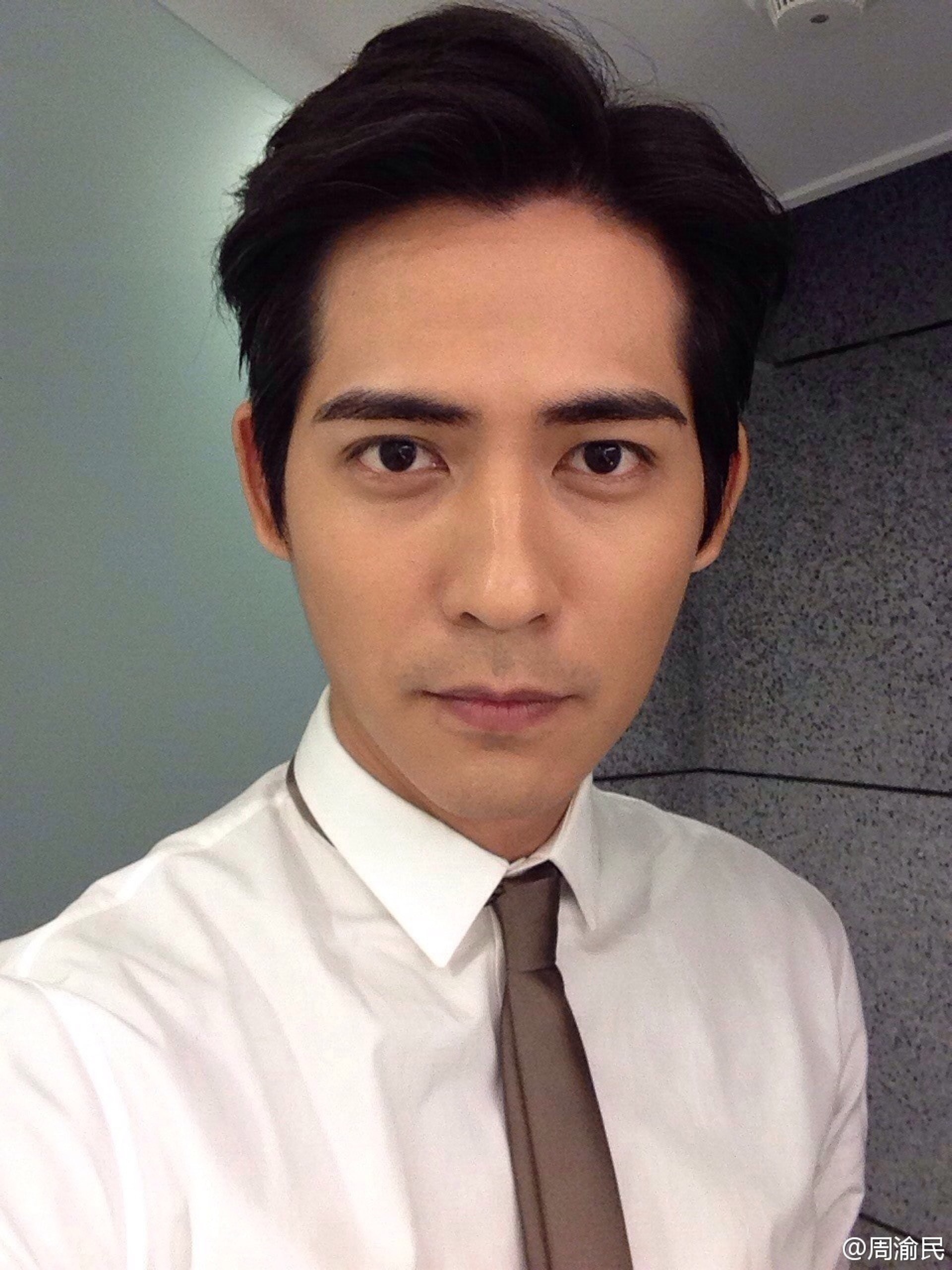 Sốc nặng với nhan sắc biến dạng, xuống cấp trầm trọng của 