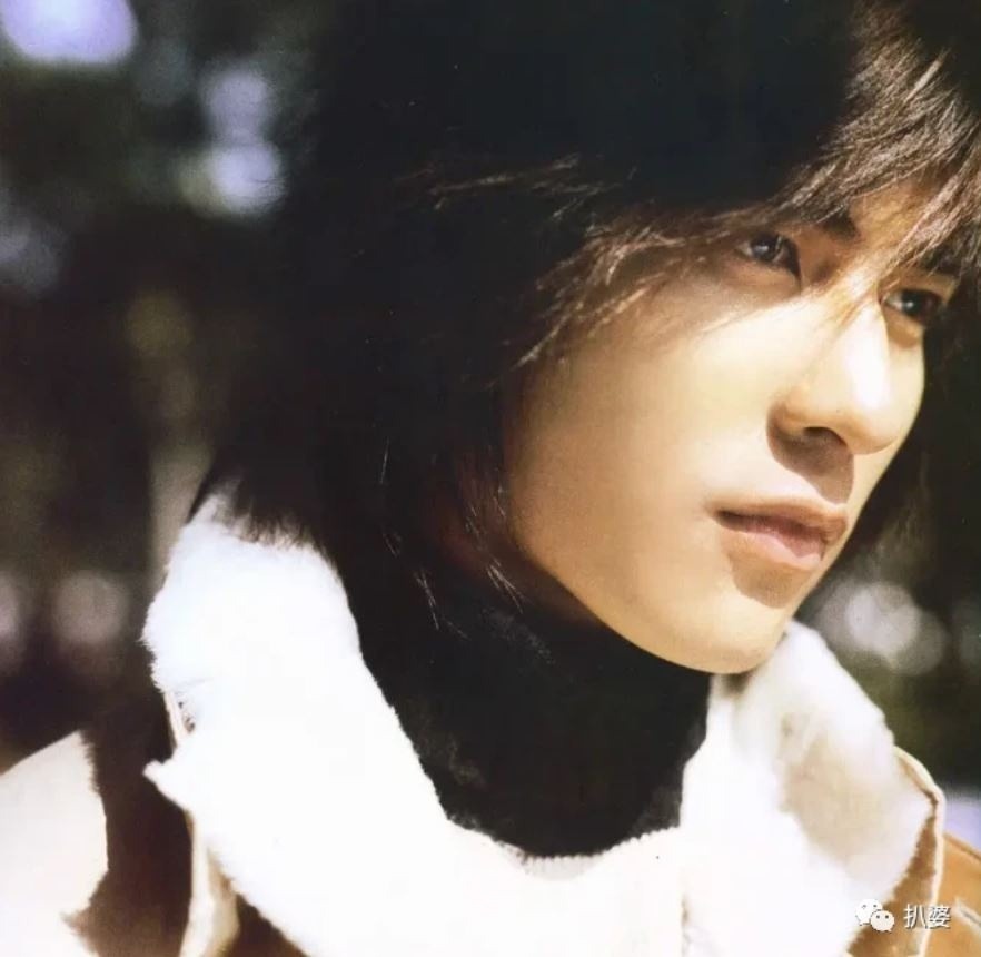 Sốc nặng với nhan sắc biến dạng, xuống cấp trầm trọng của 