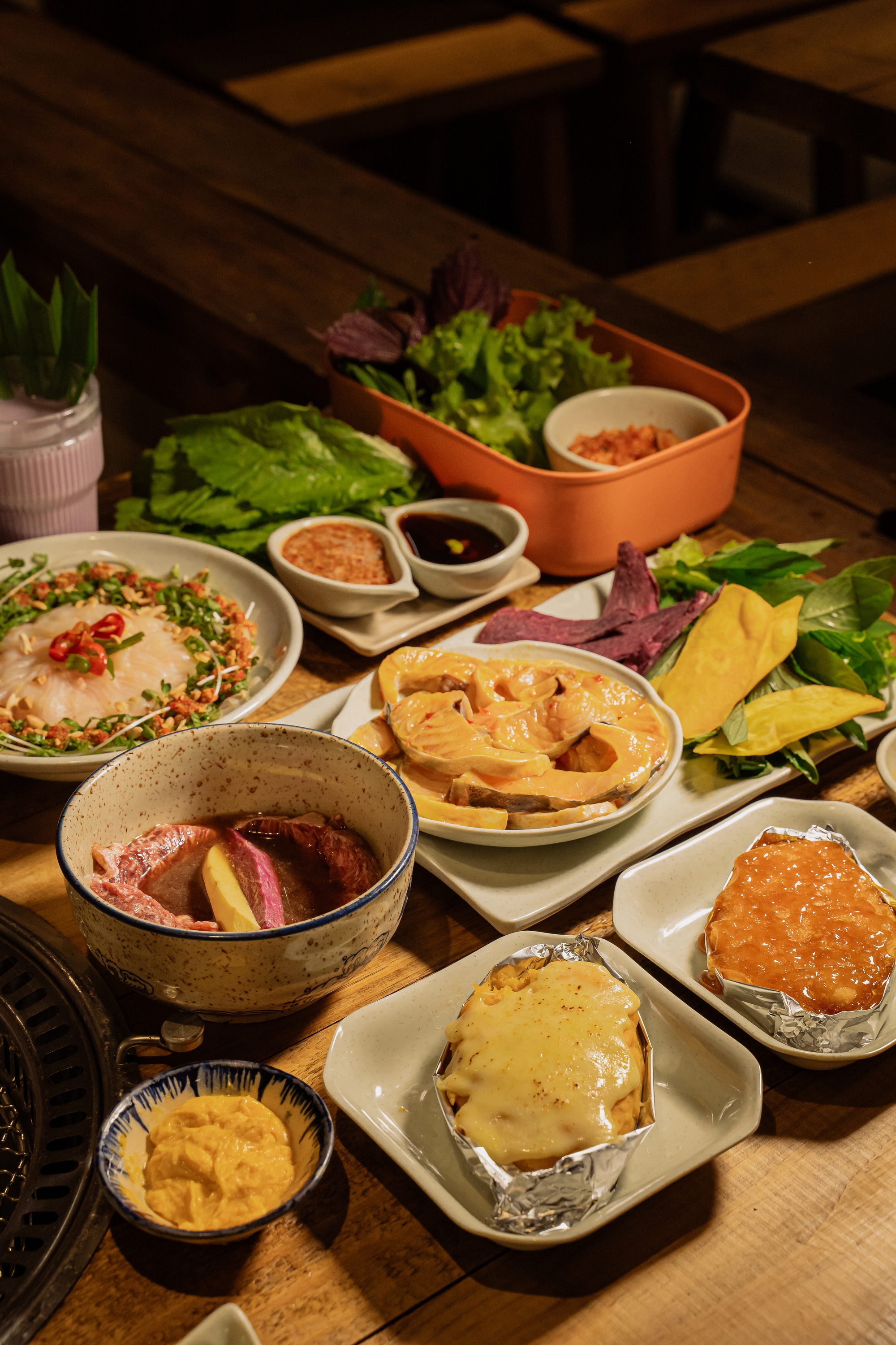 Văn ho&aacute; l&agrave;m n&ecirc;n kh&aacute;c biệt trong F&B: Khi C&agrave; Ph&ecirc; Trứng 3T, Queenam v&agrave; Khoai Lang Nướng trở th&agrave;nh cầu nối với người trẻ- Ảnh 8.