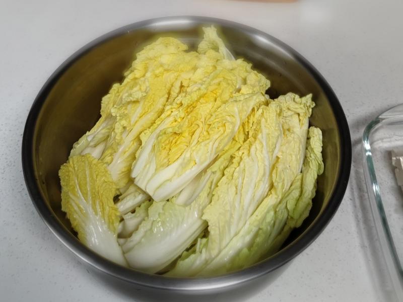 Bữa cơm m&ugrave;a đ&ocirc;ng, khuy&ecirc;n bạn n&ecirc;n ăn 4 m&oacute;n 