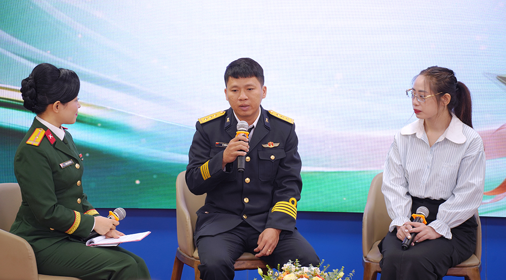 H&agrave;nh tr&igrave;nh t&igrave;m con của đ&ocirc;i vợ chồng gi&aacute;o vi&ecirc;n - qu&acirc;n nh&acirc;n: "Đ&acirc;y c&oacute; lẽ l&agrave; thử th&aacute;ch lớn nhất cuộc đời t&ocirc;i"- Ảnh 1.