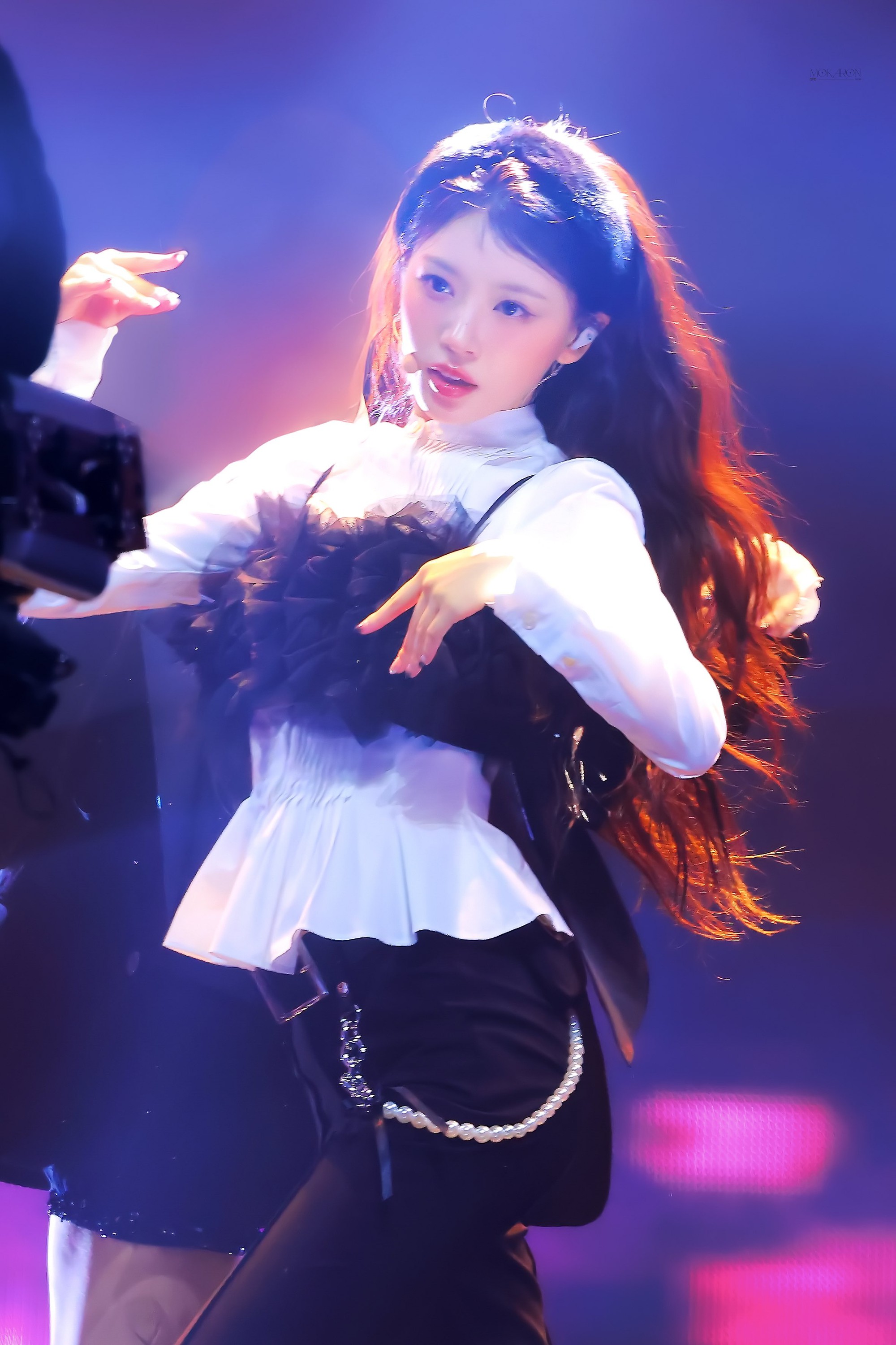 Ca kh&uacute;c hot nhất l&uacute;c n&agrave;y: Mỹ nh&acirc;n chỉ cần 3s nũng nịu l&agrave;m c&otilde;i mạng ph&aacute;t cuồng, ai cũng muốn đu trend- Ảnh 3.