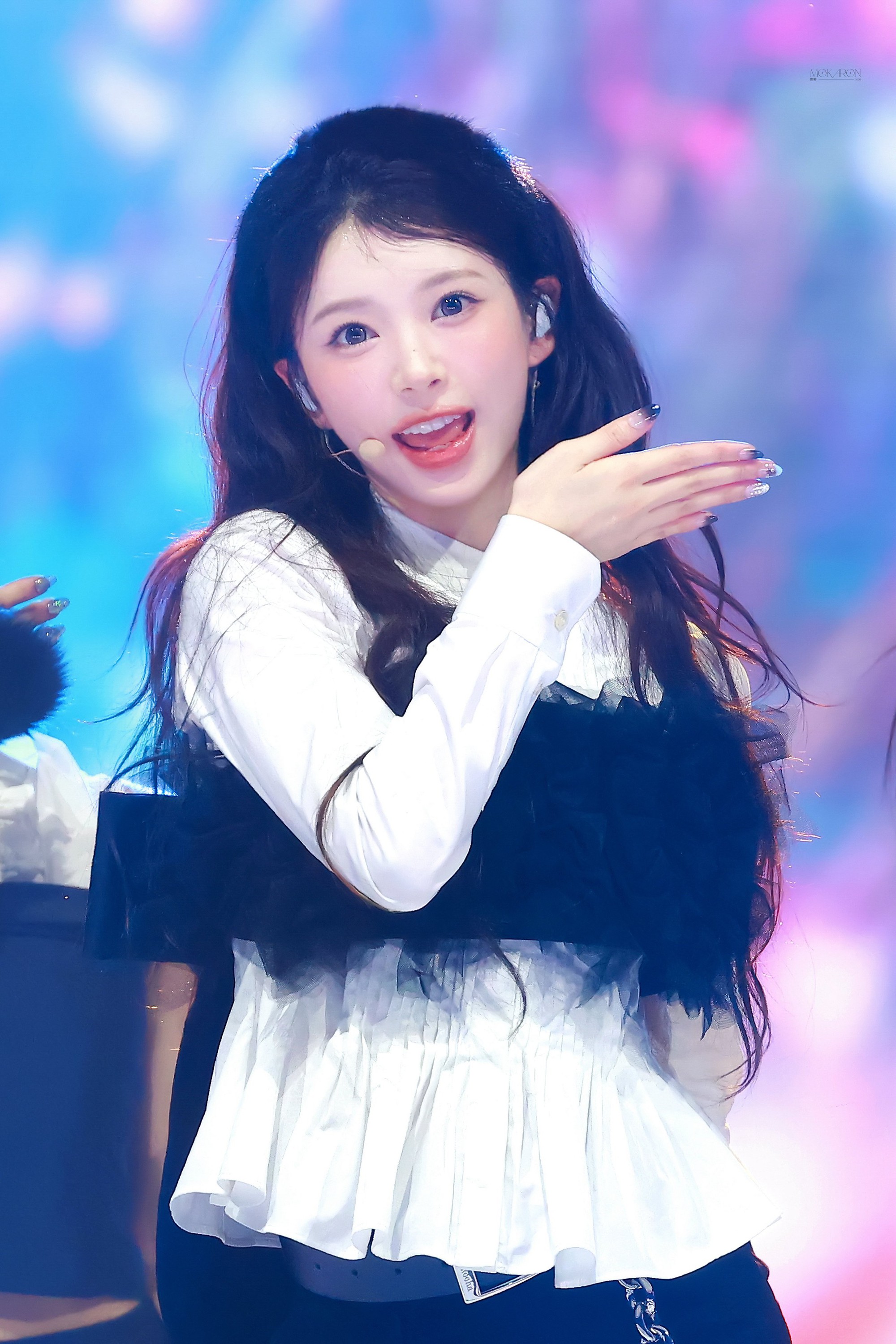 Ca kh&uacute;c hot nhất l&uacute;c n&agrave;y: Mỹ nh&acirc;n chỉ cần 3s nũng nịu l&agrave;m c&otilde;i mạng ph&aacute;t cuồng, ai cũng muốn đu trend- Ảnh 2.