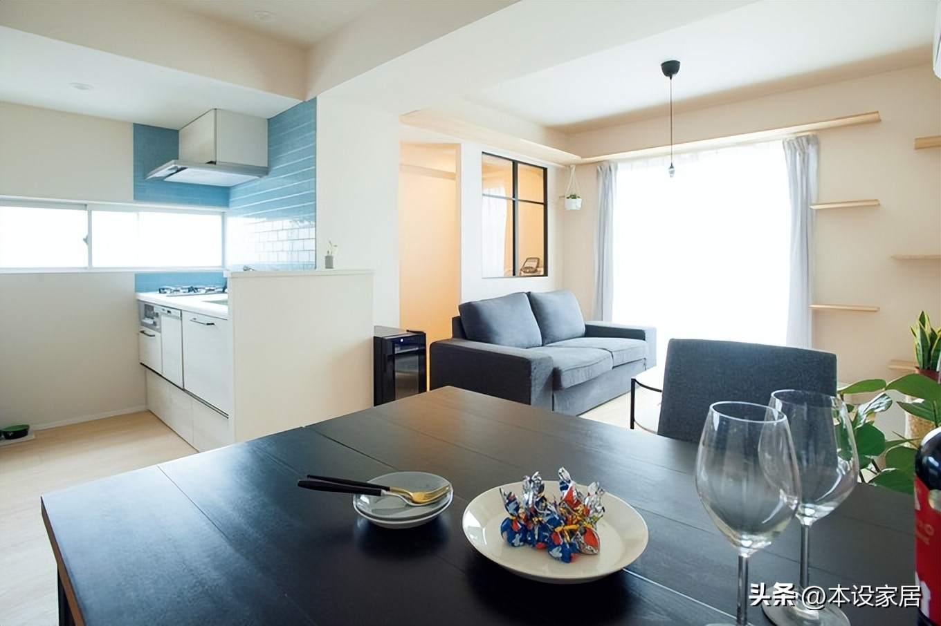 Ở tuổi 38 sống một m&igrave;nh trong căn hộ 47m&sup2;, c&ocirc; g&aacute;i g&acirc;y &ldquo;cho&aacute;ng&rdquo; v&igrave; nh&agrave; qu&aacute; sạch - cuộc sống thư th&aacute;i bất ngờ- Ảnh 7.