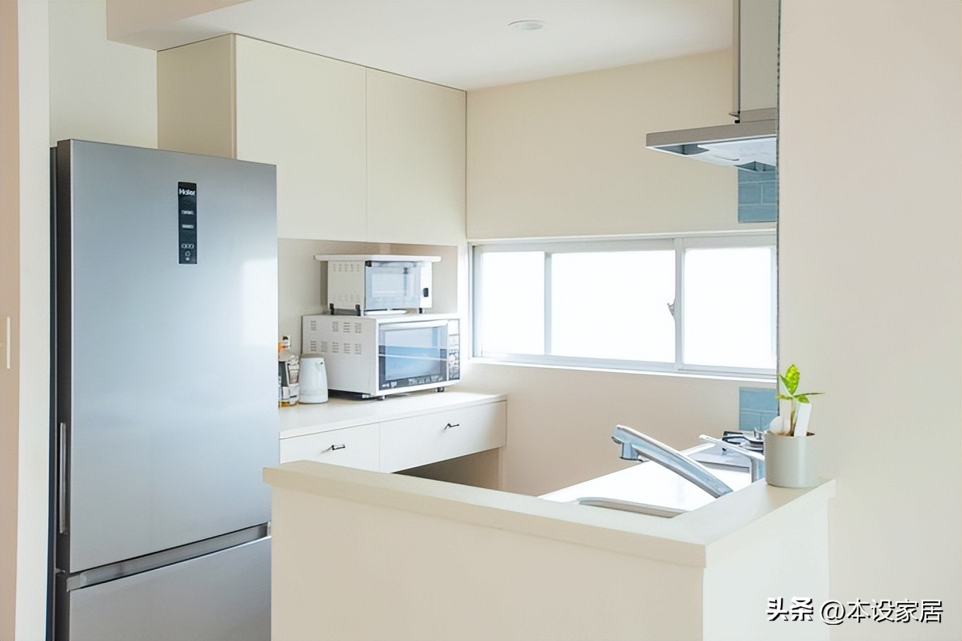 Ở tuổi 38 sống một m&igrave;nh trong căn hộ 47m&sup2;, c&ocirc; g&aacute;i g&acirc;y &ldquo;cho&aacute;ng&rdquo; v&igrave; nh&agrave; qu&aacute; sạch - cuộc sống thư th&aacute;i bất ngờ- Ảnh 12.