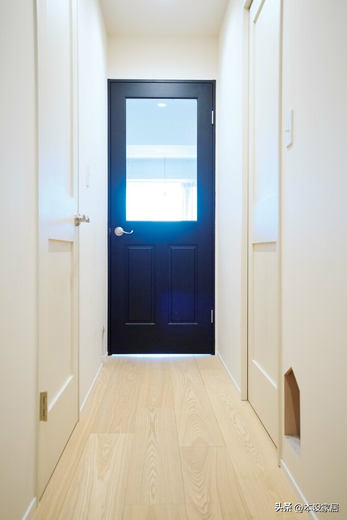 Ở tuổi 38 sống một m&igrave;nh trong căn hộ 47m&sup2;, c&ocirc; g&aacute;i g&acirc;y &ldquo;cho&aacute;ng&rdquo; v&igrave; nh&agrave; qu&aacute; sạch - cuộc sống thư th&aacute;i bất ngờ- Ảnh 15.