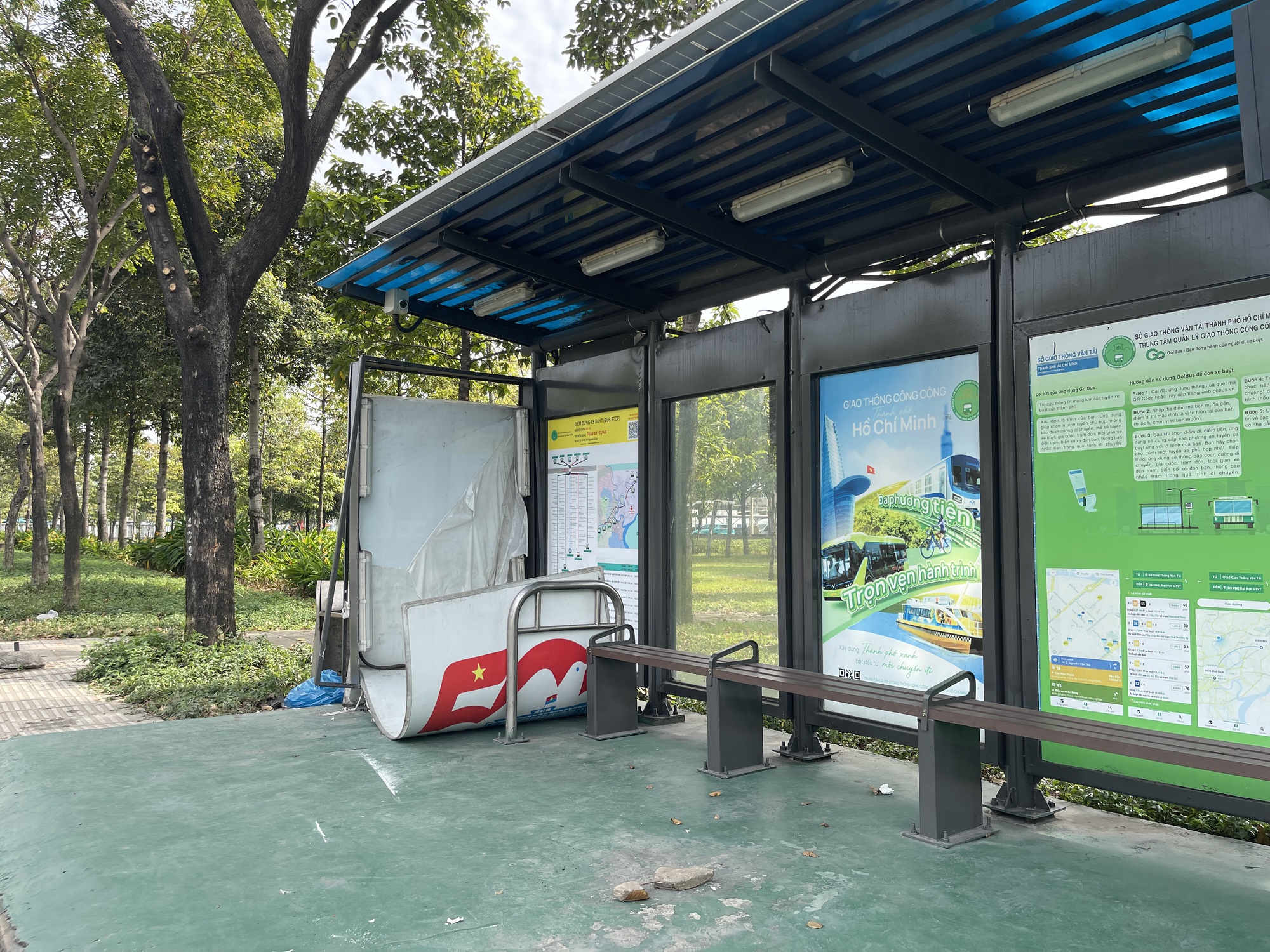 TPHCM: Ph&aacute;t hiện 1 thanh ni&ecirc;n tử vong ở trạm xe bu&yacute;t- Ảnh 2.