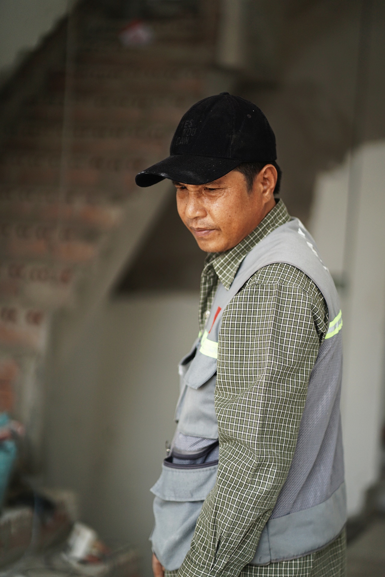 Ph&iacute;a sau bức ảnh người đ&agrave;n &ocirc;ng lang thang c&ugrave;ng ch&uacute; ch&oacute; ở TP.HCM, xin việc hơn 30 c&ocirc;ng tr&igrave;nh đều bị từ chối- Ảnh 9.