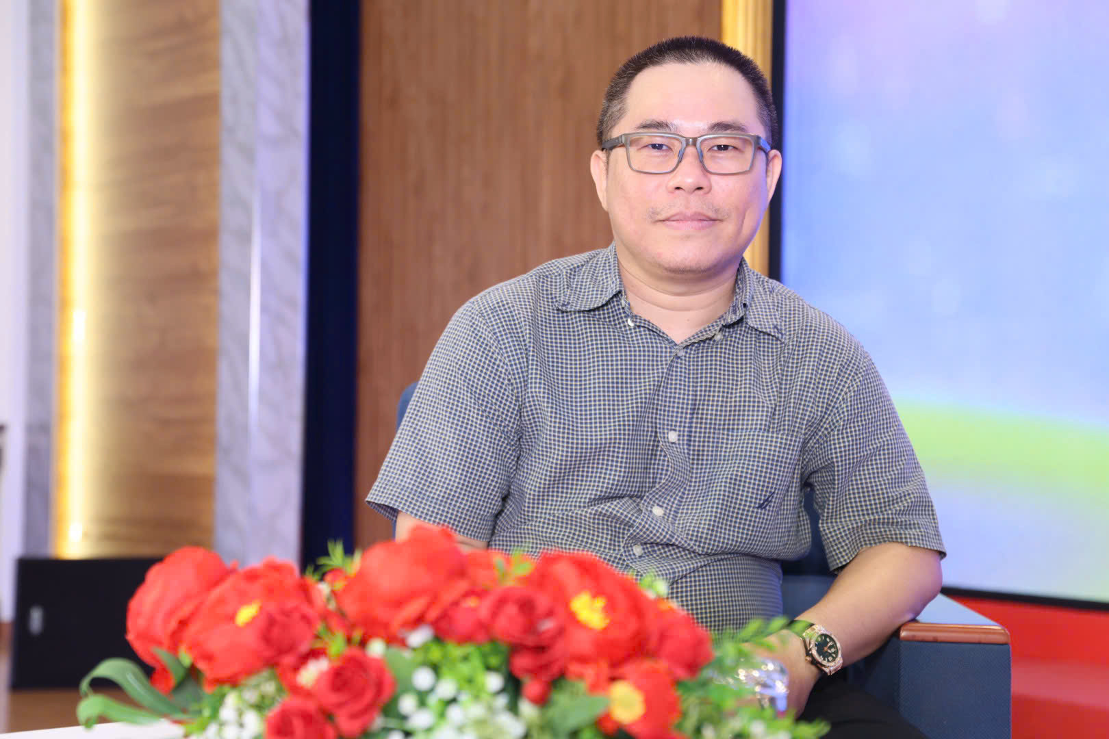 Chuy&ecirc;n gia khuyến c&aacute;o: "Tuyệt đối kh&ocirc;ng vay tiền để mua v&agrave;ng&rdquo;- Ảnh 1.