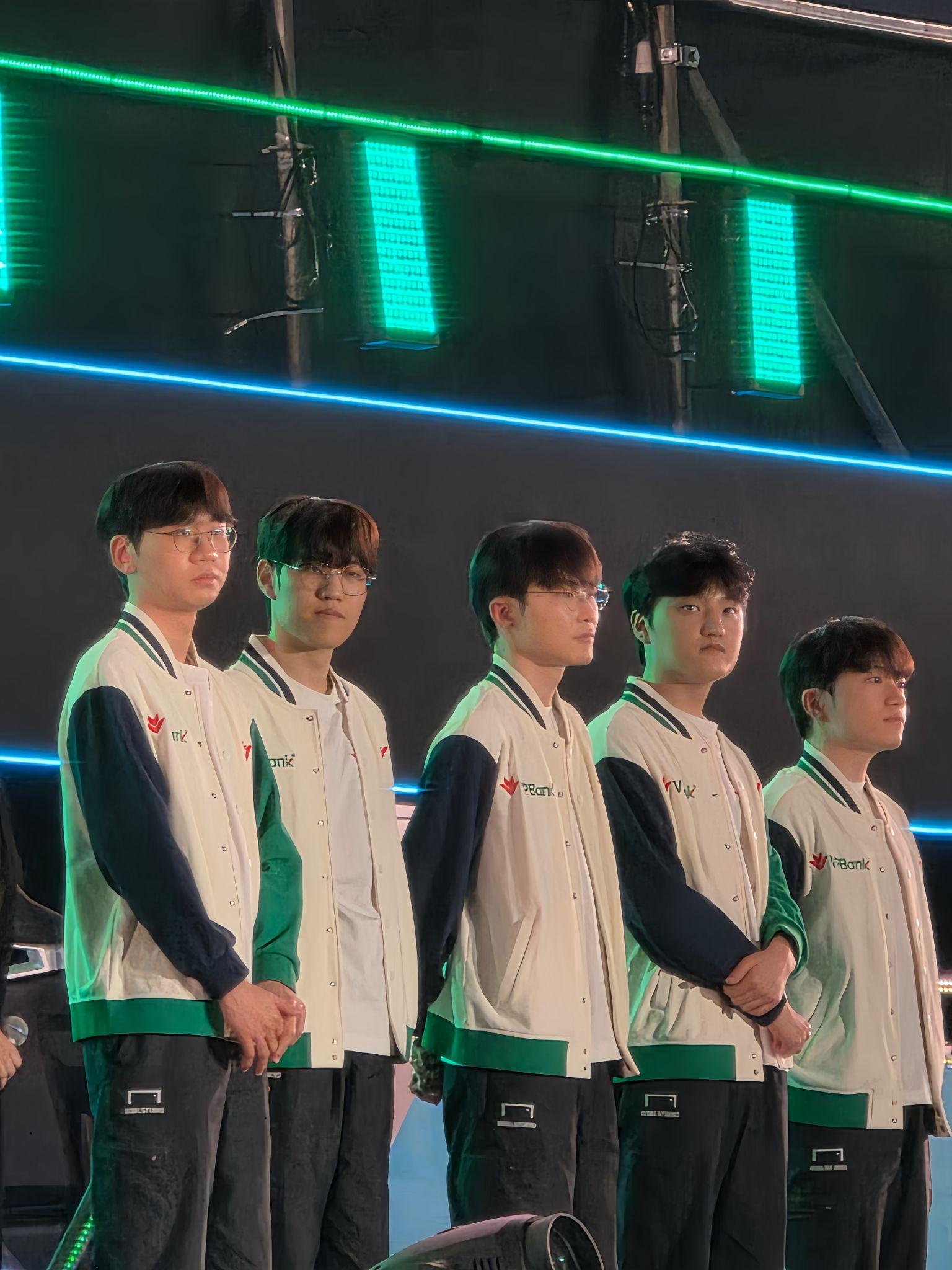 Điểm lại những khoảnh khắc &ldquo;si&ecirc;u đẹp trai&rdquo; của T1 qua ống k&iacute;nh của Galaxy S25 Ultra- Ảnh 1.