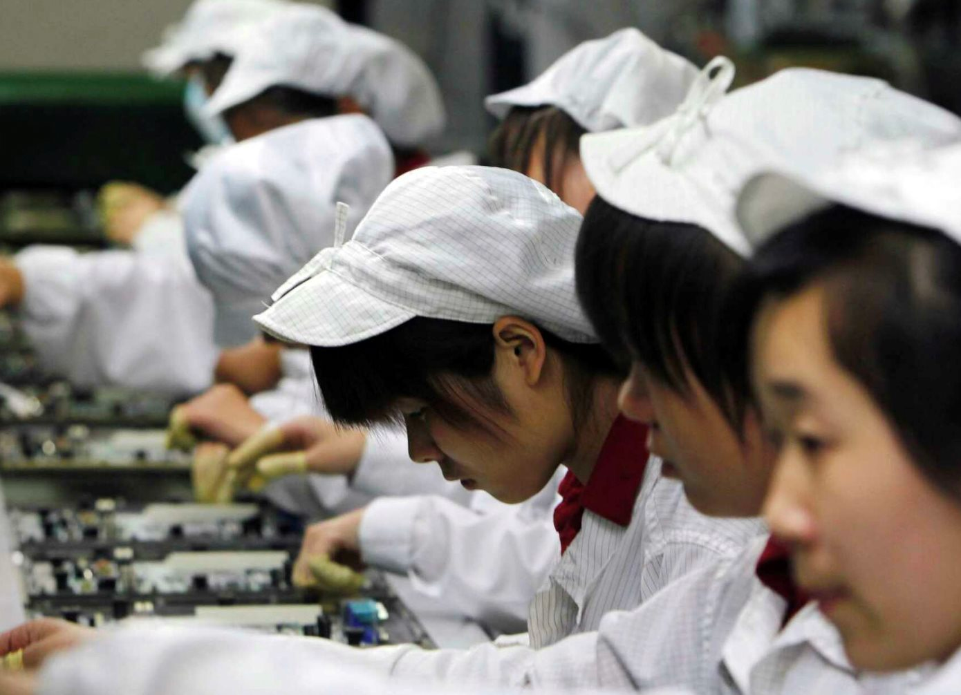 Trung Quốc khiến cả thế giới chịu c&uacute; sốc chưa từng c&oacute;- Ảnh 1.