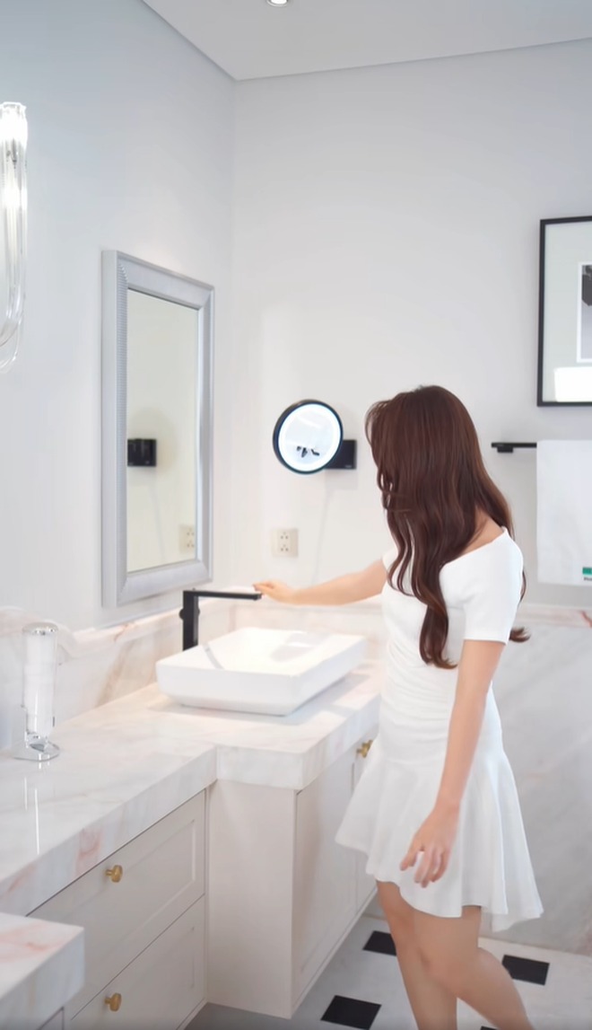 Mỹ nh&acirc;n 33 tuổi l&agrave;m d&acirc;u h&agrave;o m&ocirc;n gia tộc k&iacute;n tiếng, bố mẹ chồng cưng như con g&aacute;i ruột, tặng qu&agrave; cưới g&acirc;y sốc- Ảnh 13.