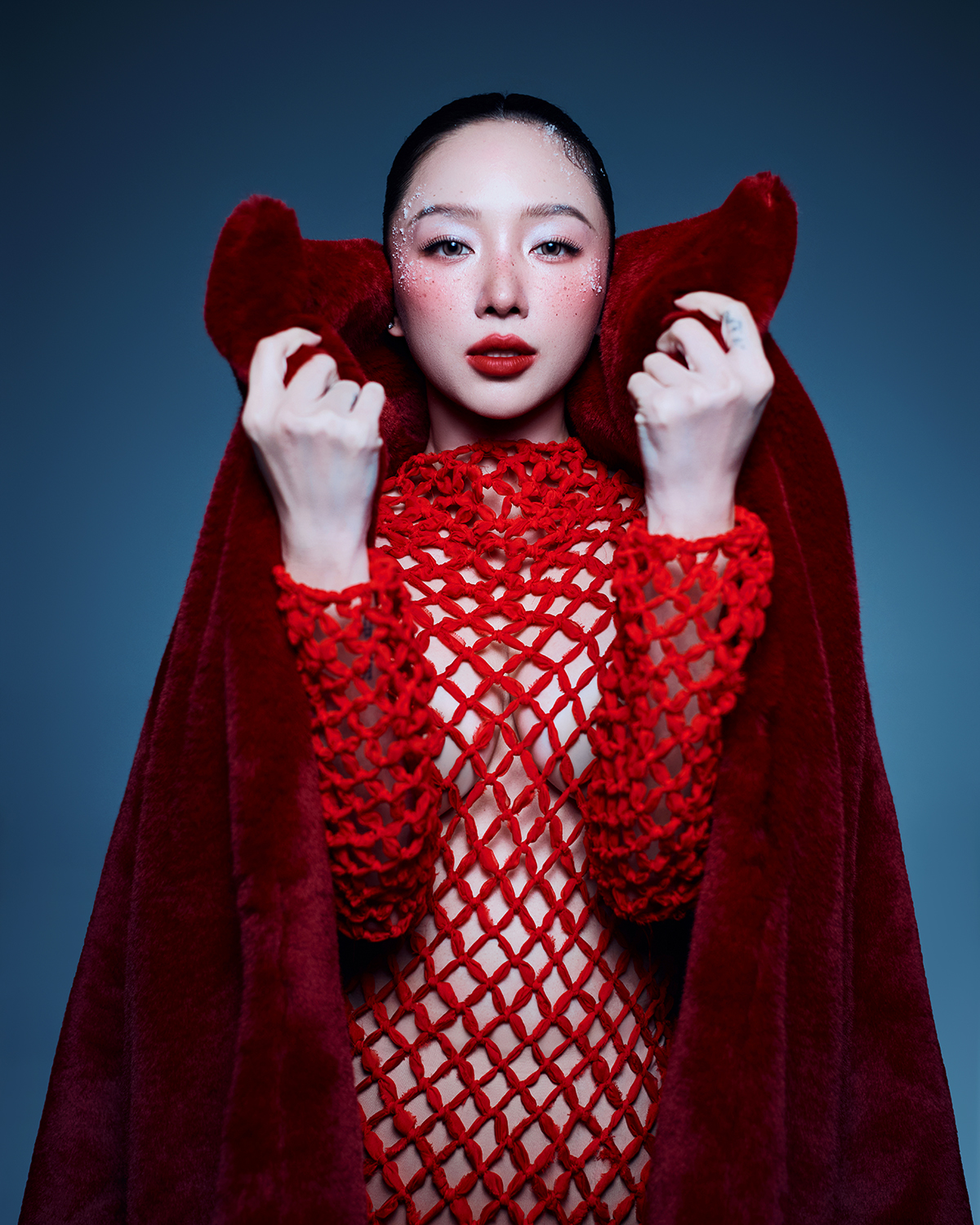 T&oacute;c Ti&ecirc;n chơi Gi&aacute;ng Sinh đỉnh nhất Vbiz, xứng danh nữ ho&agrave;ng gợi cảm!- Ảnh 1.