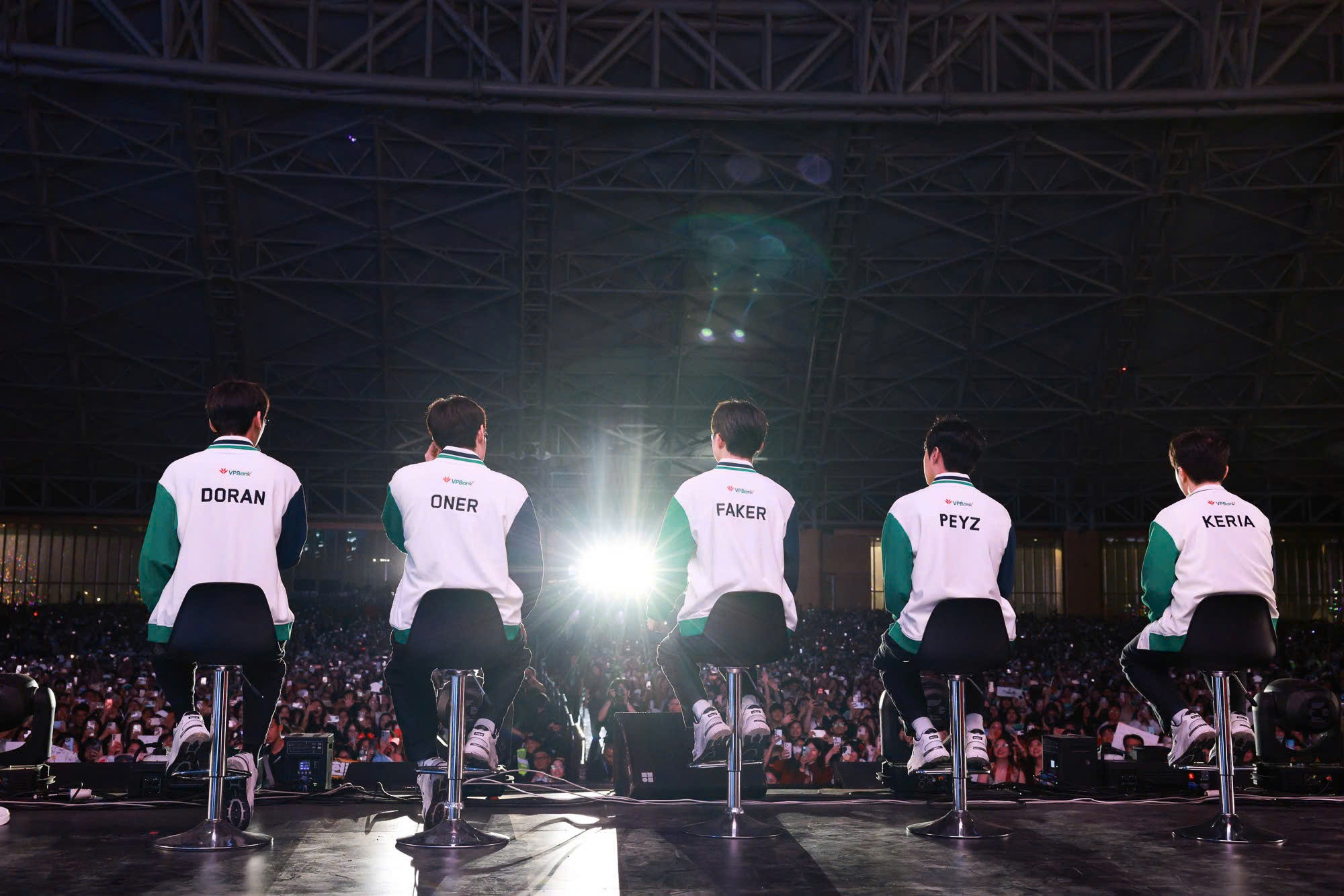 Fan meeting T1 tại Việt Nam: Sự kiện ho&agrave;nh tr&aacute;ng nhưng nhiều tranh c&atilde;i, ban tổ chức n&oacute;i g&igrave;?- Ảnh 2.