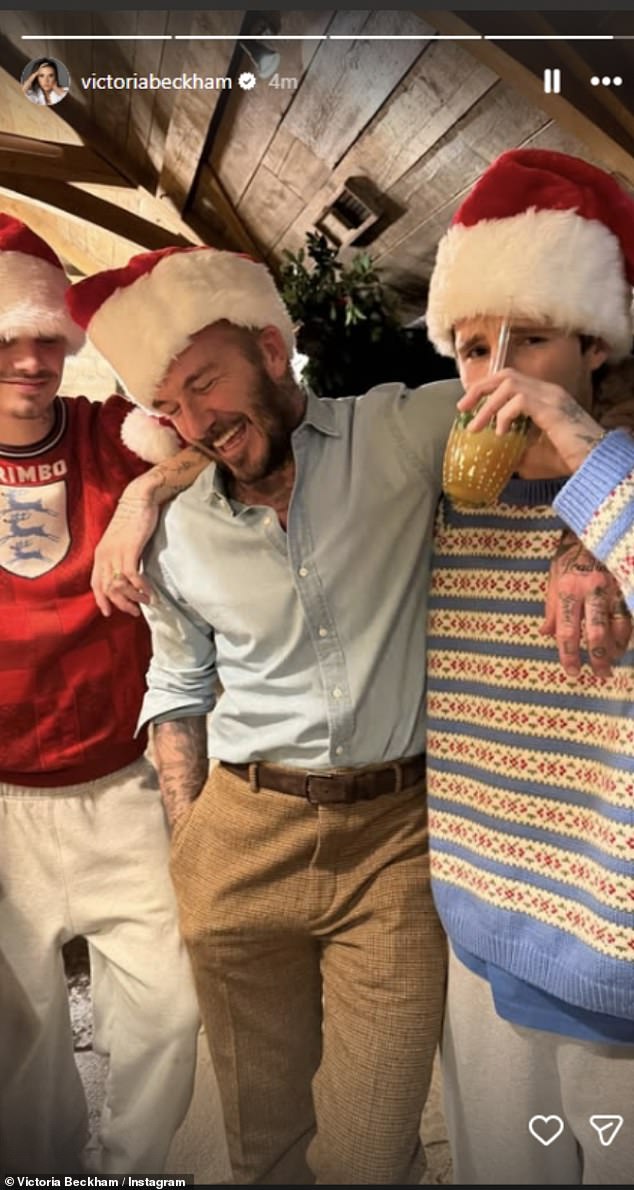 Gi&aacute;ng sinh vẫn kh&ocirc;ng ngừng drama: Cậu cả nh&agrave; Beckham ngầm ch&acirc;m biếm khi bị em trai vạch trần chuyện chặn cả nh&agrave; tr&ecirc;n MXH- Ảnh 7.