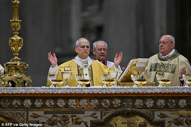 Noel 2025: Dạo một v&ograve;ng thế giới xem kh&ocirc;ng kh&iacute; Gi&aacute;ng sinh đang diễn ra thế n&agrave;o?- Ảnh 1.