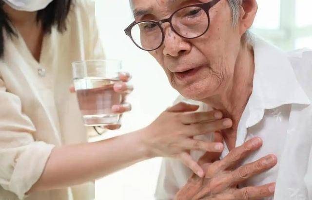 Kh&ocirc;ng đau đầu nhưng vẫn c&oacute; thể đột quỵ: 6 t&iacute;n hiệu &ldquo;im lặng&rdquo; của nhồi m&aacute;u n&atilde;o m&agrave; b&aacute;c sĩ cũng lo ngại- Ảnh 3.