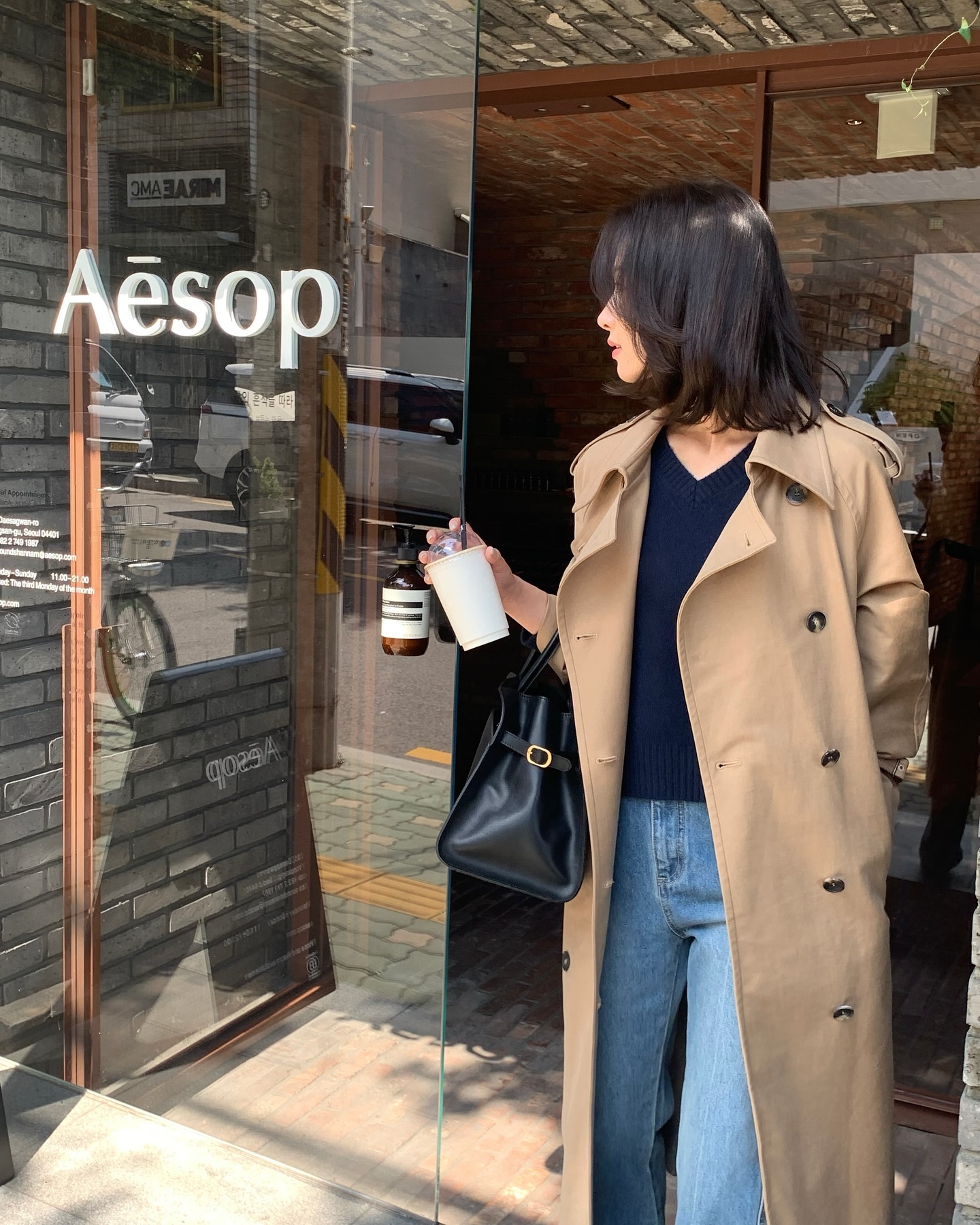 5 kiểu &aacute;o kho&aacute;c mặc ngo&agrave;i &aacute;o len gi&uacute;p chị em s&agrave;nh điệu hơn rất nhiều, ai cũng n&ecirc;n biết- Ảnh 11.