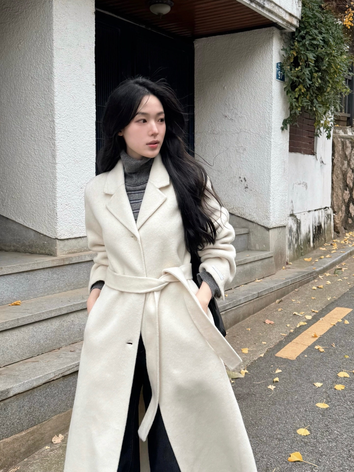 5 kiểu &aacute;o kho&aacute;c mặc ngo&agrave;i &aacute;o len gi&uacute;p chị em s&agrave;nh điệu hơn rất nhiều, ai cũng n&ecirc;n biết- Ảnh 1.