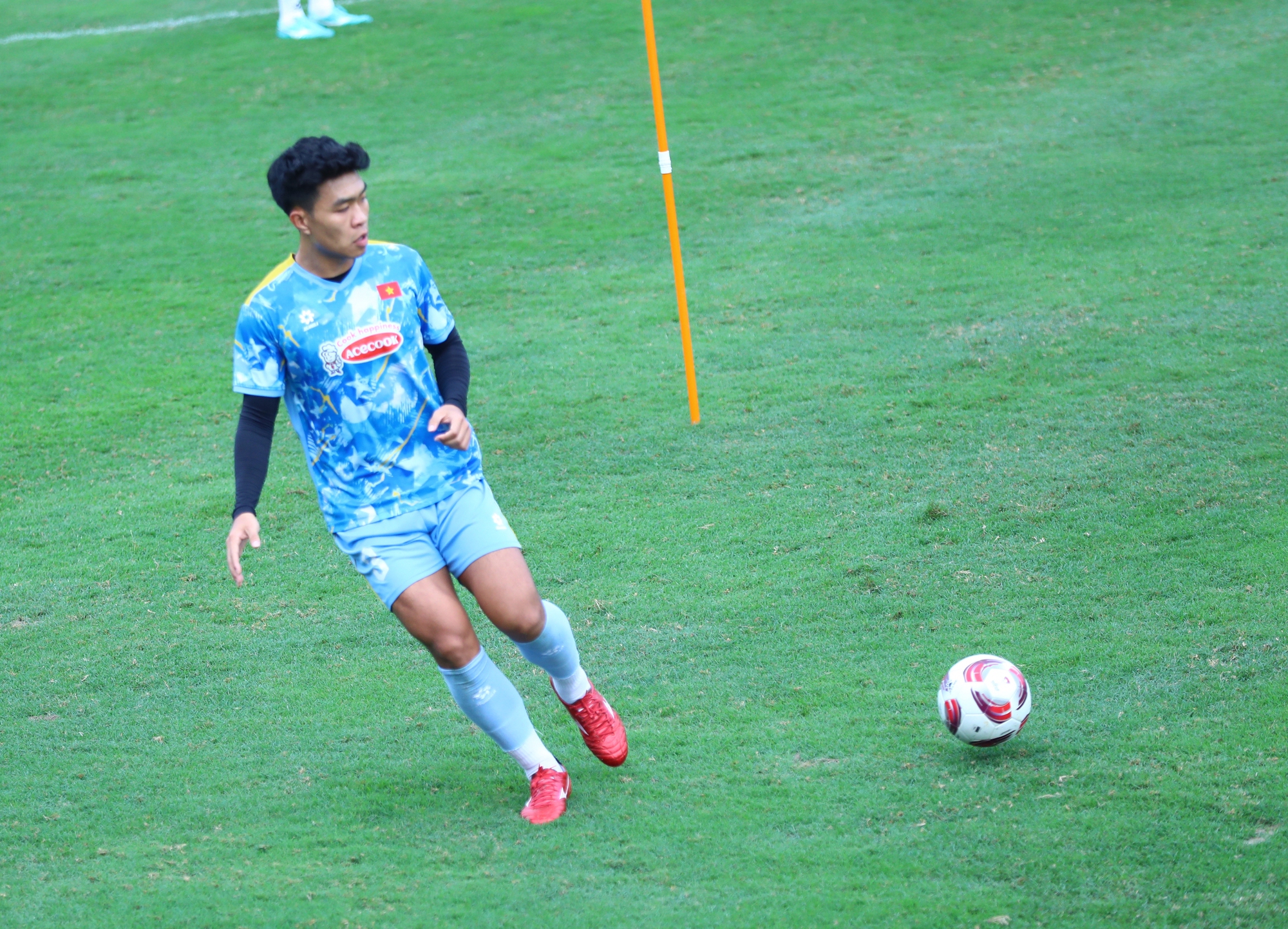 Phỏng vấn L&yacute; Đức: Th&aacute;i độ thế n&agrave;o giữa ồn &agrave;o t&igrave;nh cảm với hogirl bắn s&uacute;ng Ph&iacute; Thanh Thảo?- Ảnh 2.