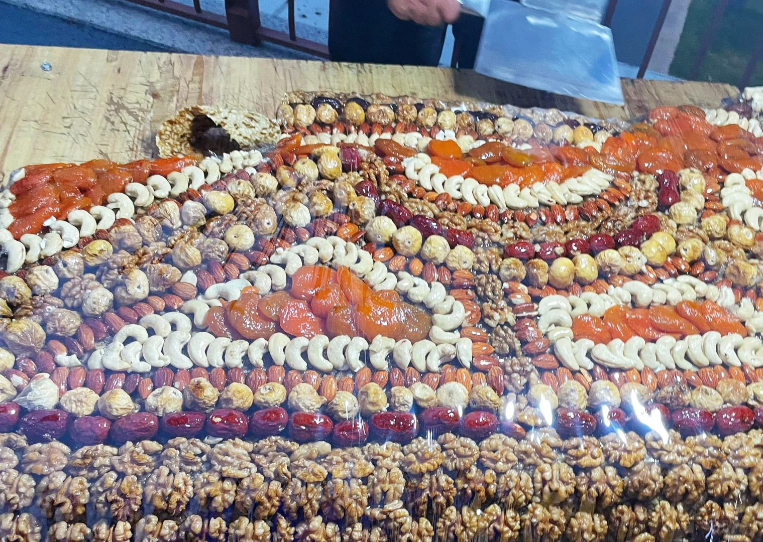 Sự thật về loại b&aacute;nh "s&aacute;t thủ v&iacute; tiền" nh&igrave;n đẹp như tranh, cắt một miếng "bay" ngay tiền triệu, kh&aacute;ch du lịch ngậm đắng nuốt cay- Ảnh 9.