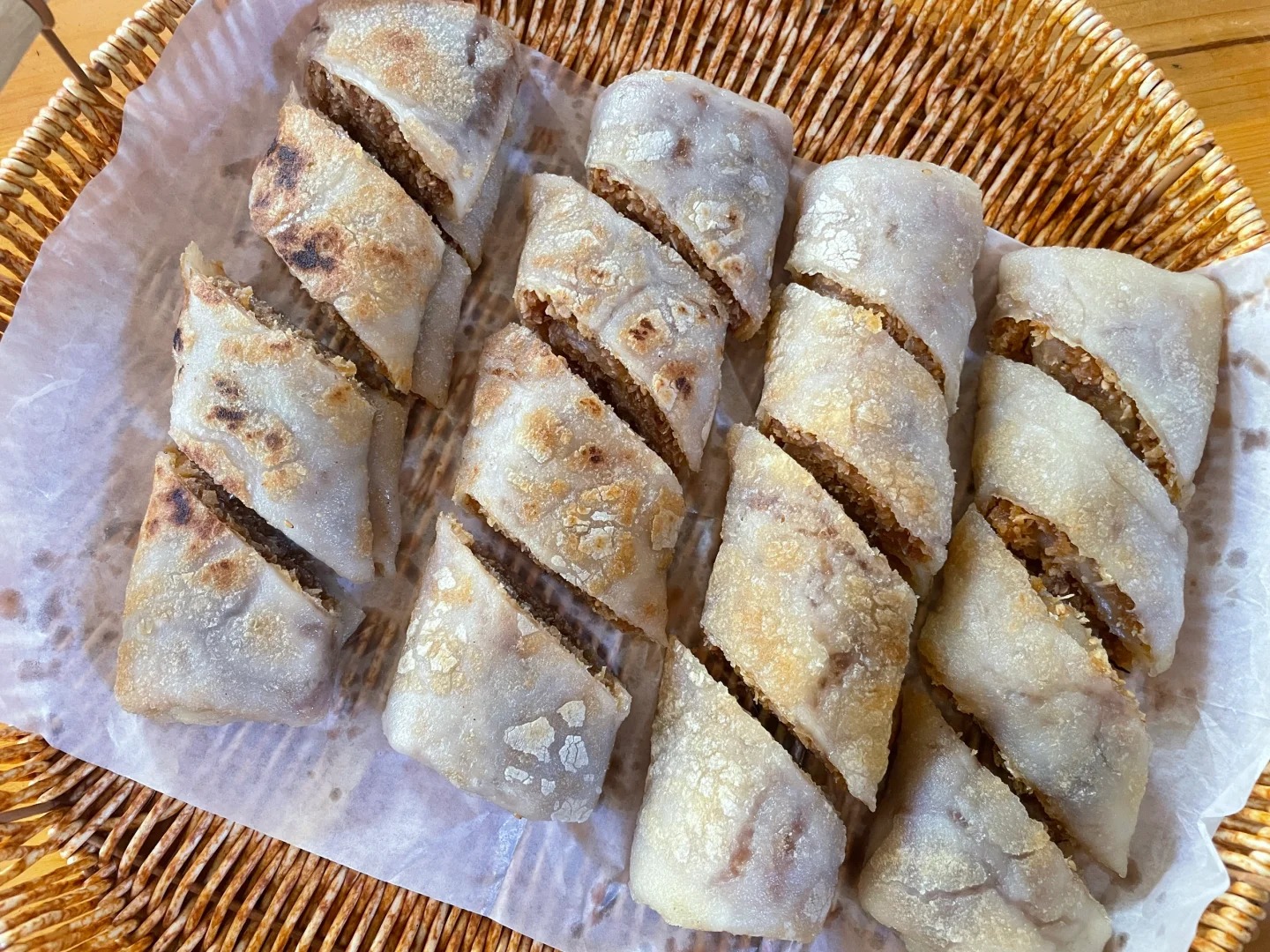 Kh&ocirc;ng phải l&ograve;ng lợn, cũng chẳng c&oacute; thịt, b&aacute;nh 