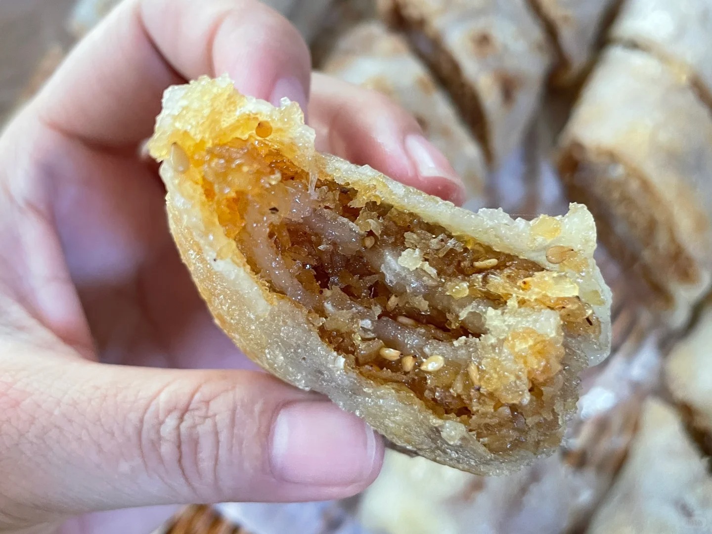 Kh&ocirc;ng phải l&ograve;ng lợn, cũng chẳng c&oacute; thịt, b&aacute;nh 